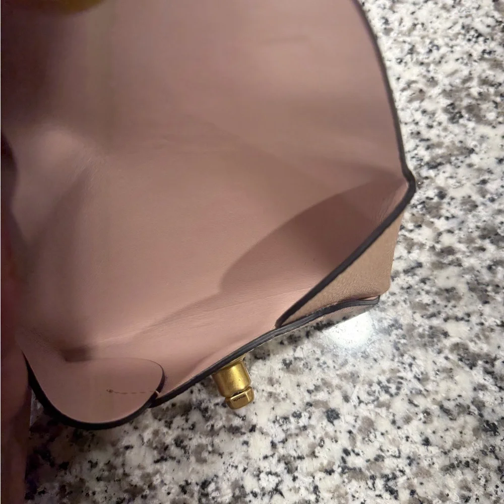 Coach Gold Wallet Elegant Minimalist Design - Picture 4 of 4